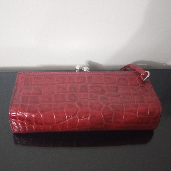 Burberry vintage red wristlet/clutch - Picture 3 of 5